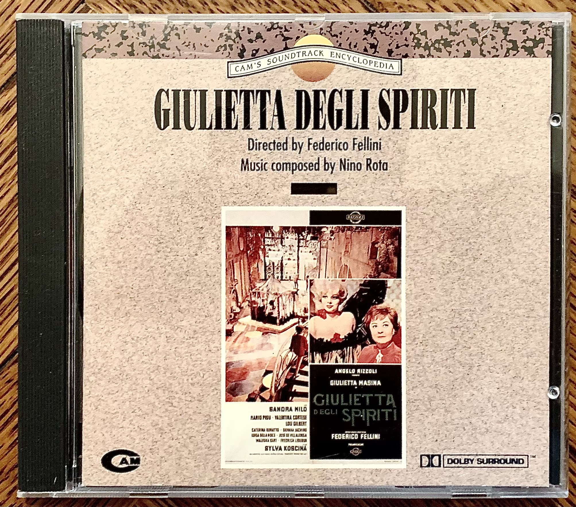 Giulietta Degli Spiriti (Juliet of the Spirits)